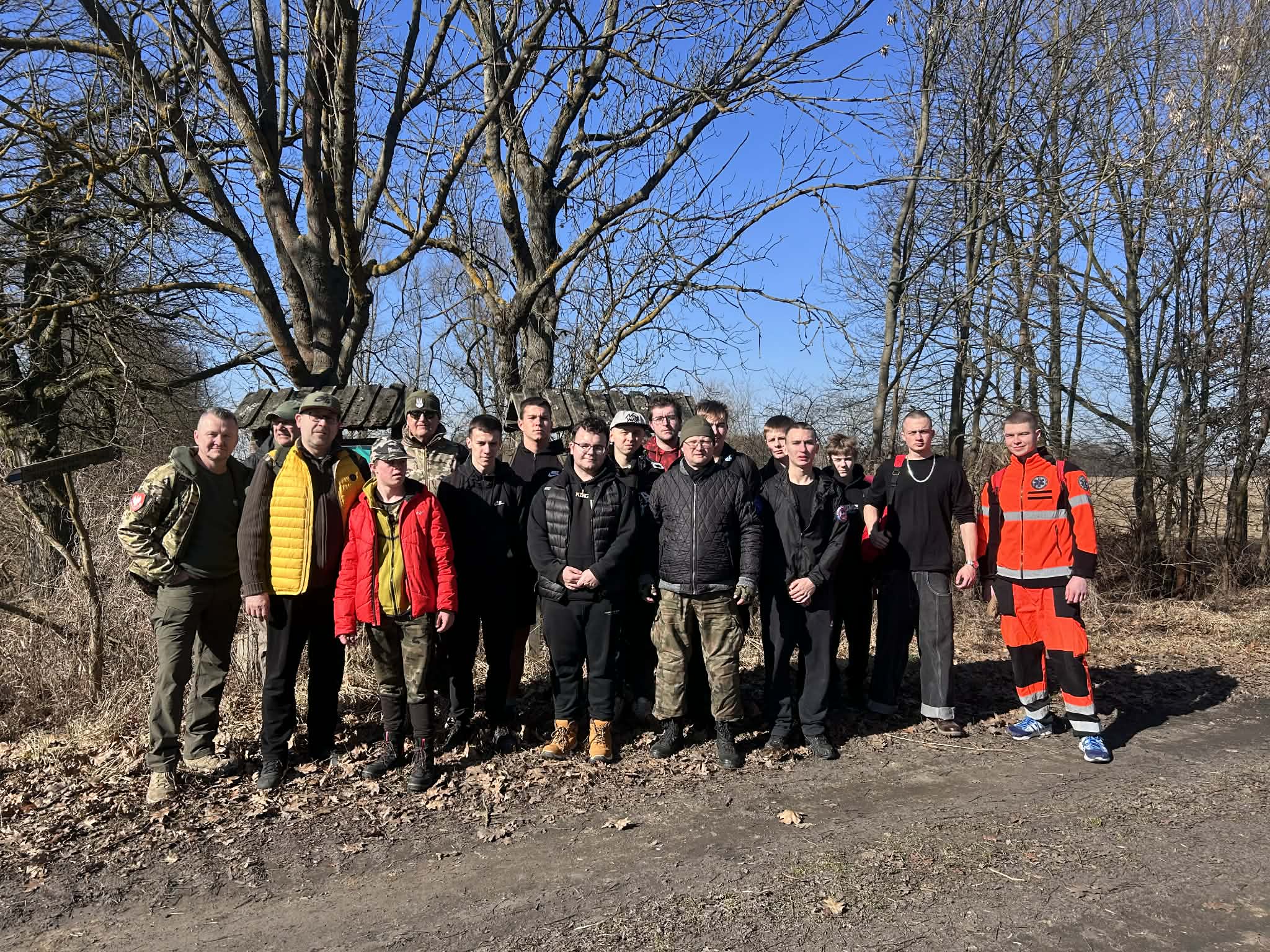  Uczniowie i osoby dorosłe